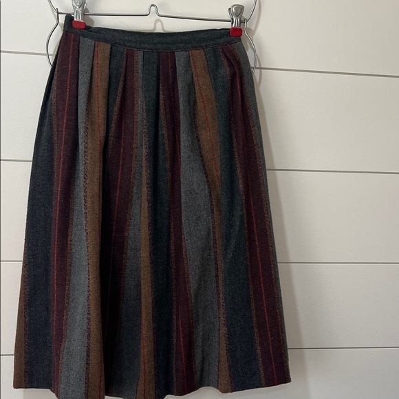 Dresses & Skirts - Striped A-Line Wool Blend Midi Skirt in Charcoal and Brown